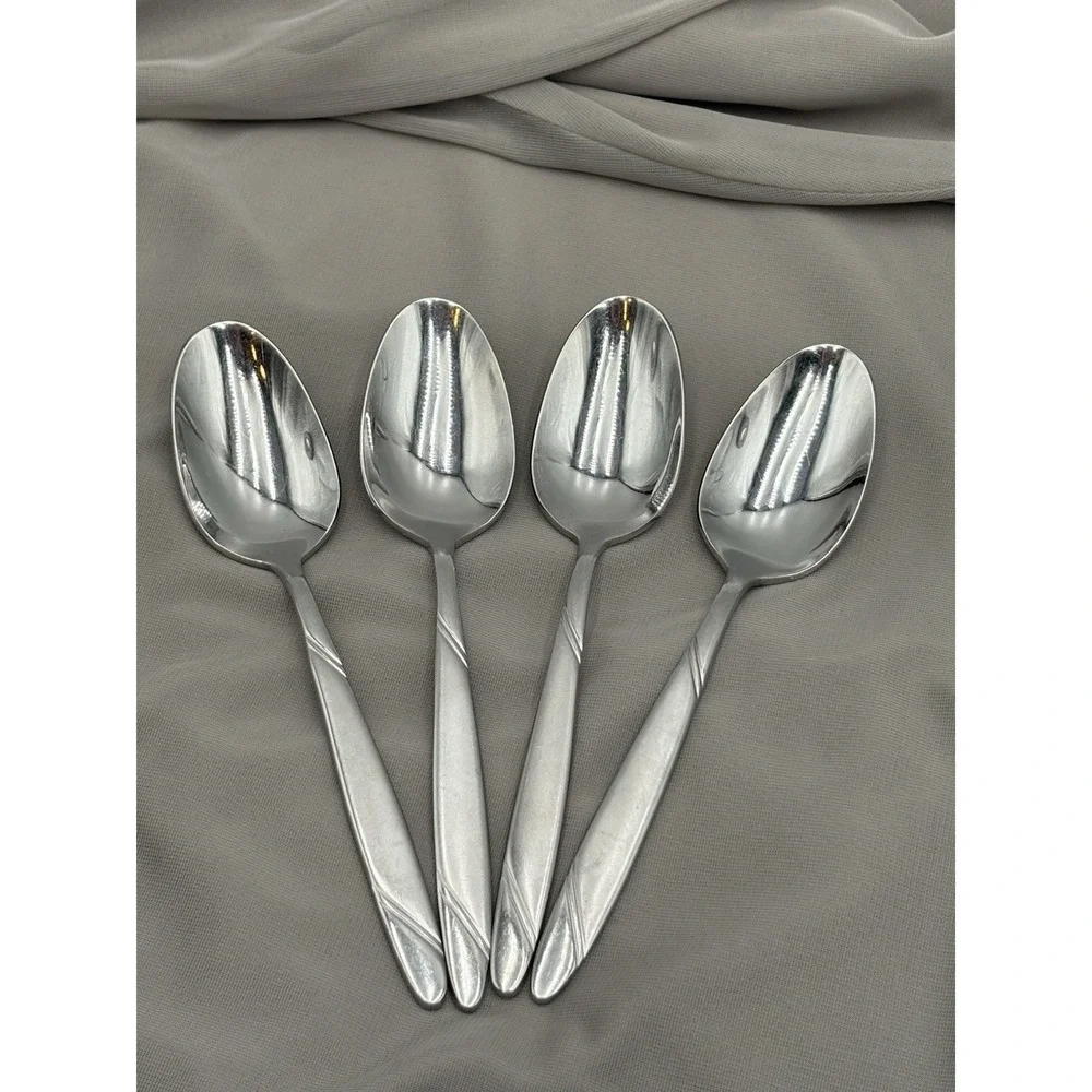 4‎ FOUR Oneida RISOTTO Soup Place Spoons 6 7/8